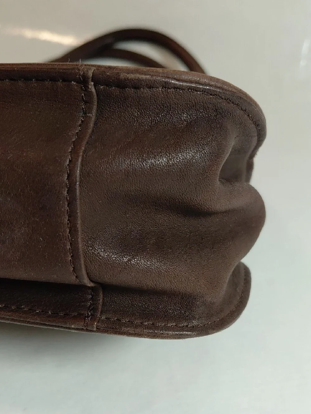 Fossil Chocolate Brown Pebbled Leather Hobo Shoulder Bag. Double Handles W/ Key